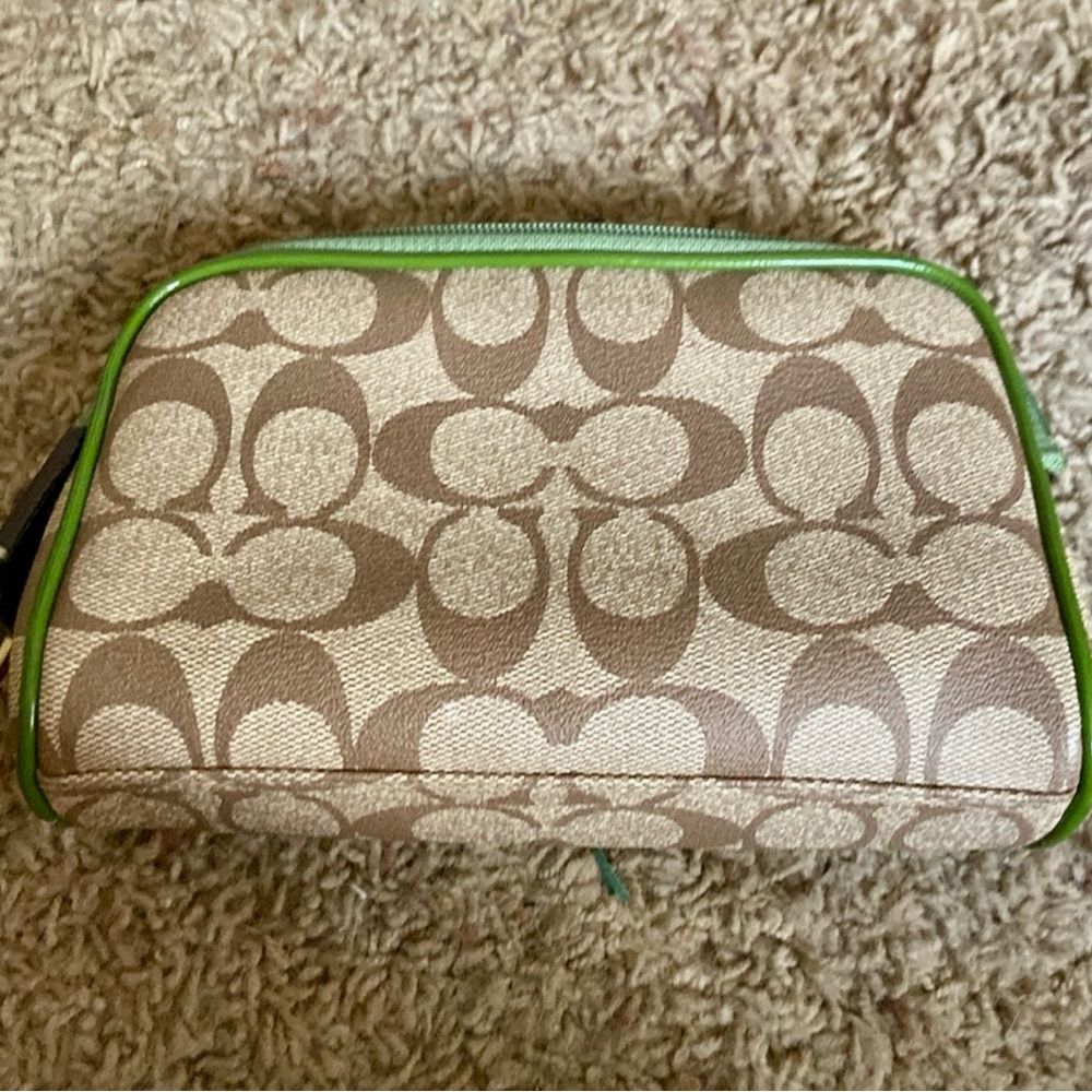 Coach Women's Brown and Green Leatherware Bag - Picture 2 of 6